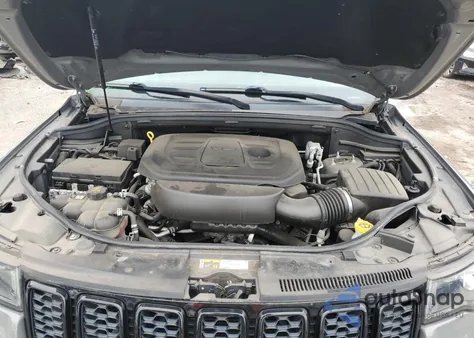 2019 Jeep Grand Cherokee Laredo z USA, uszkodzony, nr VIN 1C4RJFAG4KC807674